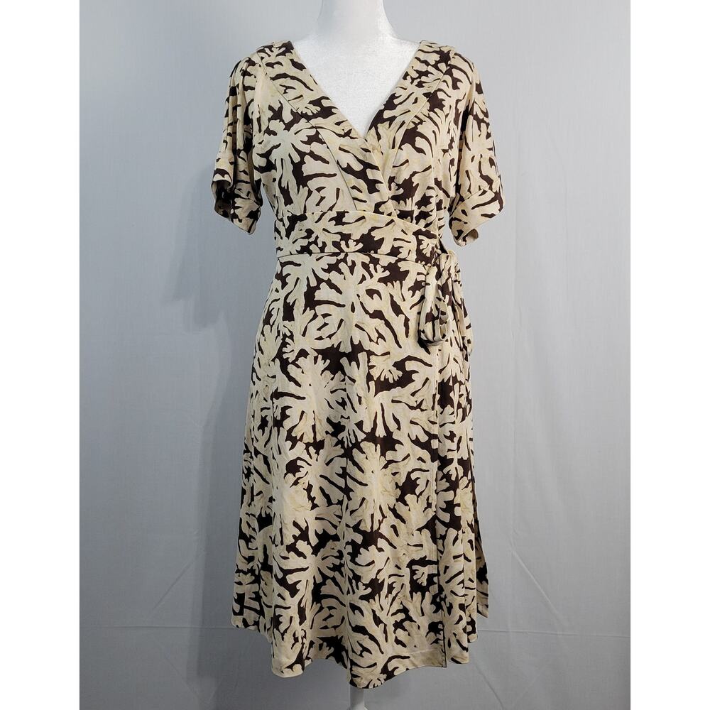 Diane von Furstenberg Toby Silk Wrap Dress size 8 brown cream coral print office